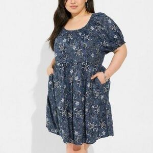 Torrid - Mini Floral Chambray Blue Puff Sleeve Smocked Tiered Dress - 3x 22/24